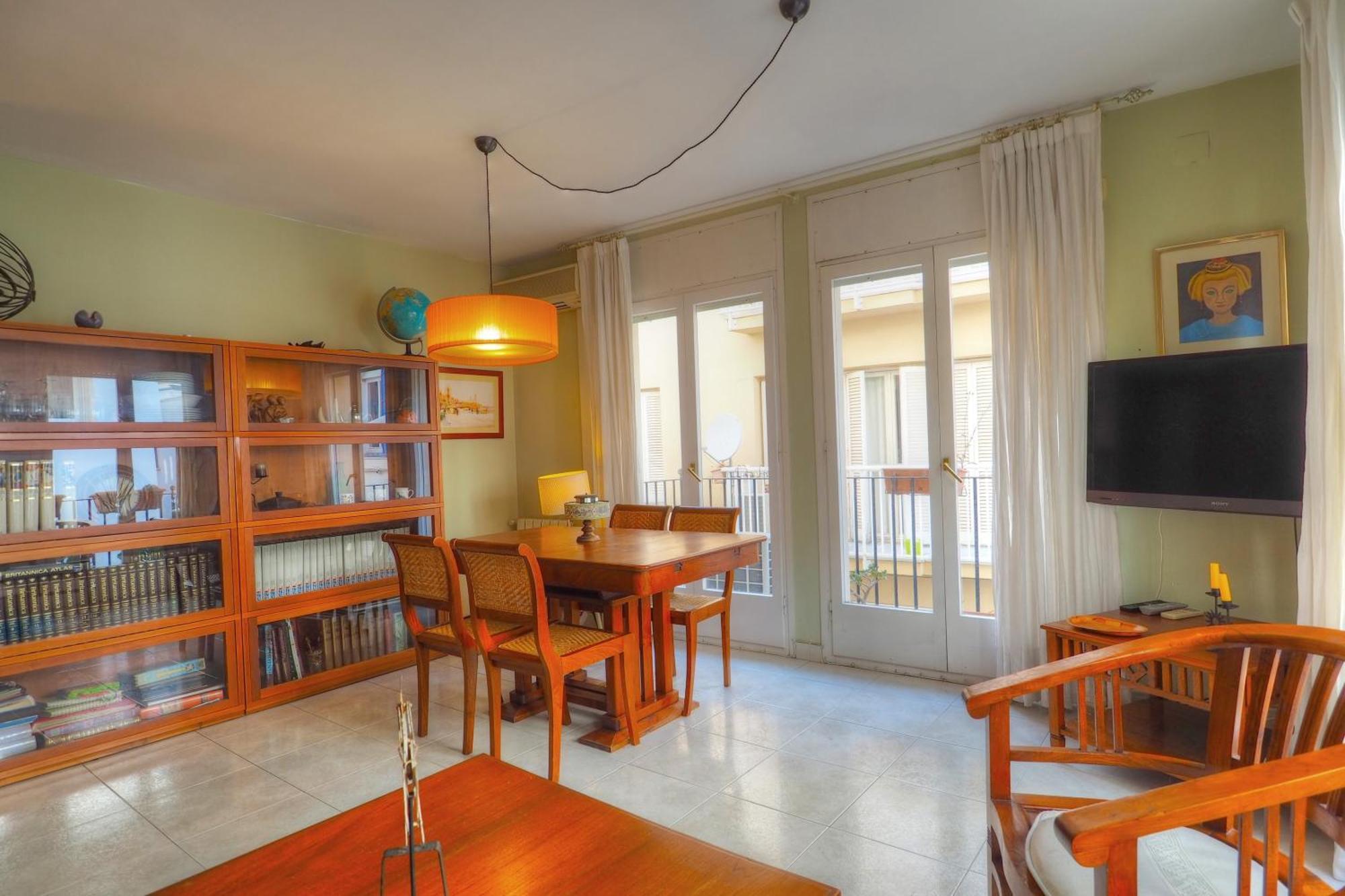 Center Family Apartment By Hello Homes Σίτζες Εξωτερικό φωτογραφία